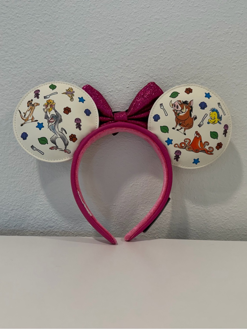 Art of Animation resort color changing Minnie ears - Picture 2 of 2